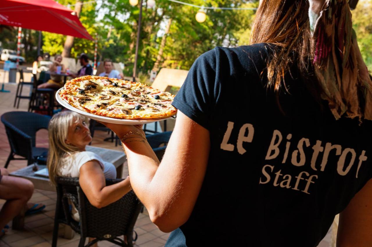 Camping La Sousta**** Remoulins Eksteriør billede