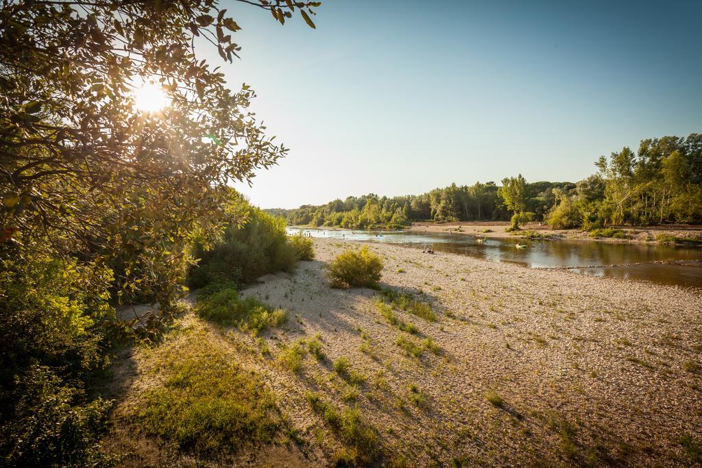 Camping La Sousta**** Remoulins Eksteriør billede