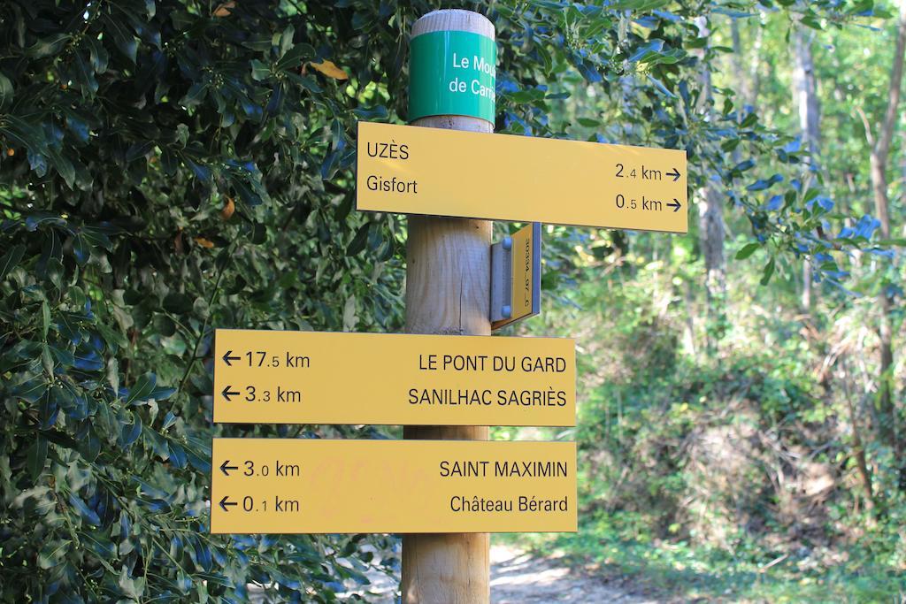 Camping La Sousta**** Remoulins Eksteriør billede