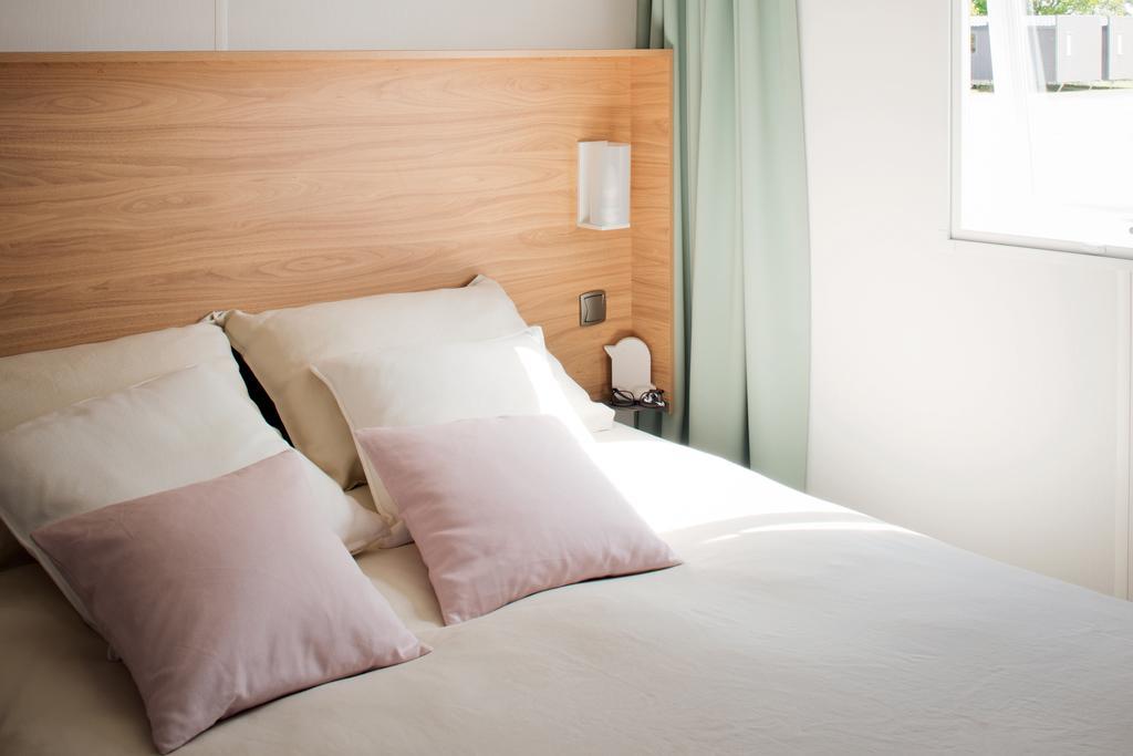 Camping La Sousta**** Remoulins Eksteriør billede