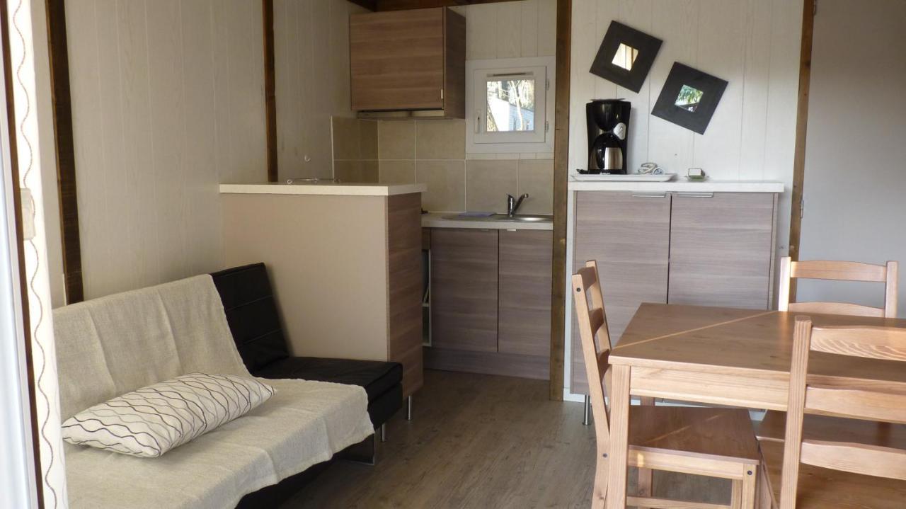 Camping La Sousta**** Remoulins Eksteriør billede