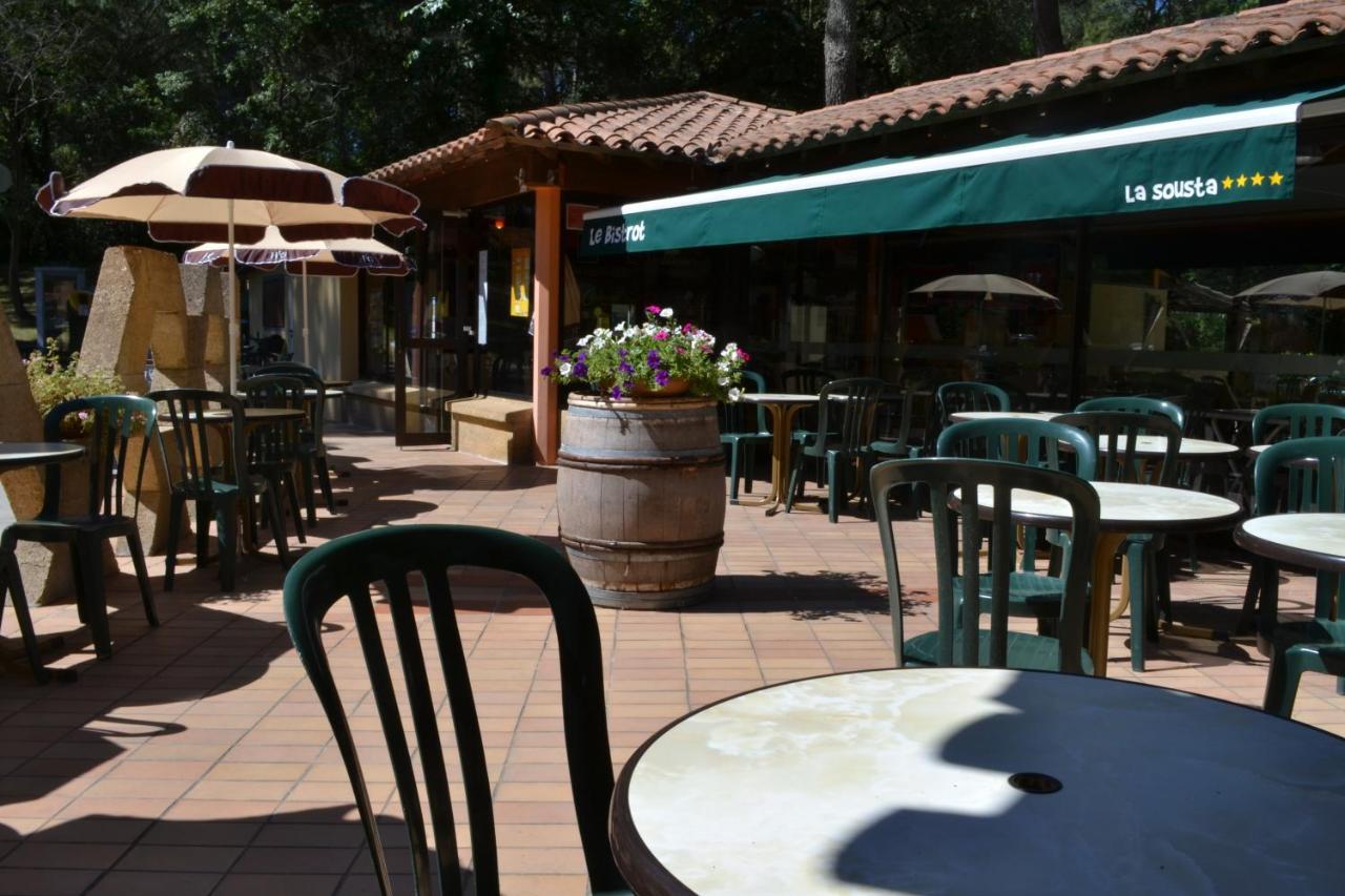 Camping La Sousta**** Remoulins Eksteriør billede