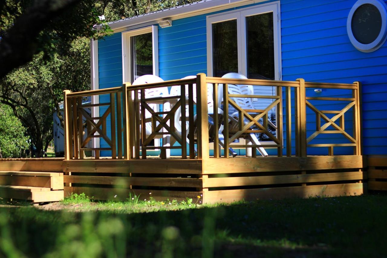 Camping La Sousta**** Remoulins Eksteriør billede
