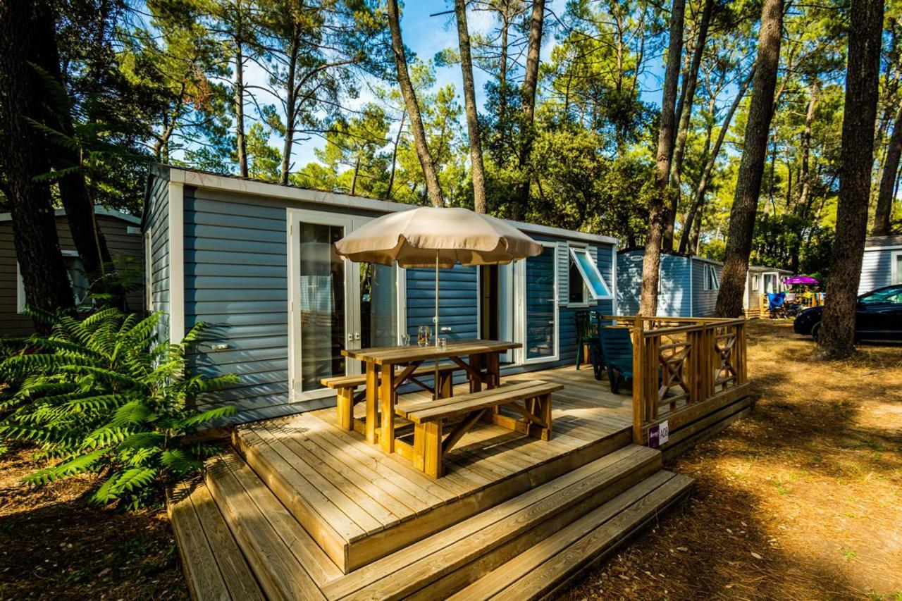 Camping La Sousta**** Remoulins Eksteriør billede