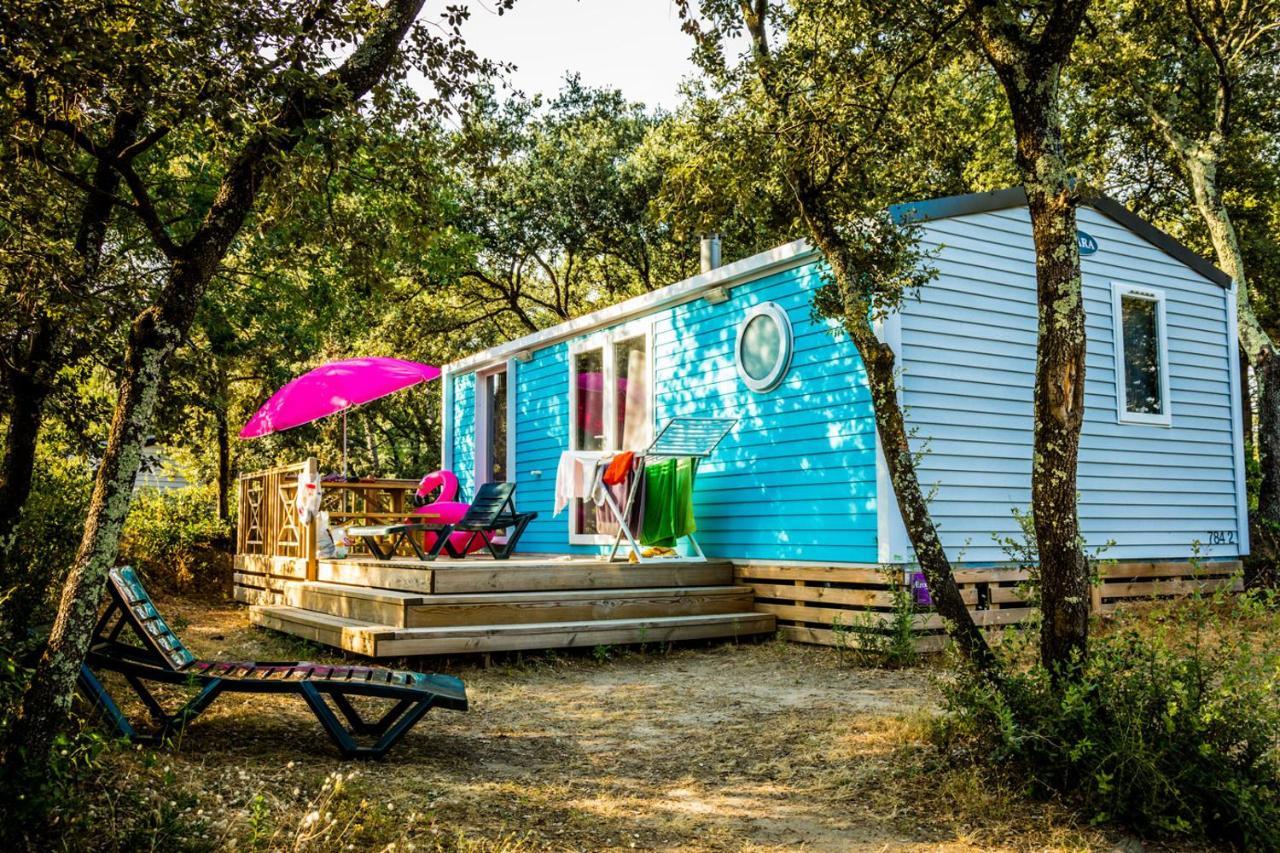 Camping La Sousta**** Remoulins Eksteriør billede